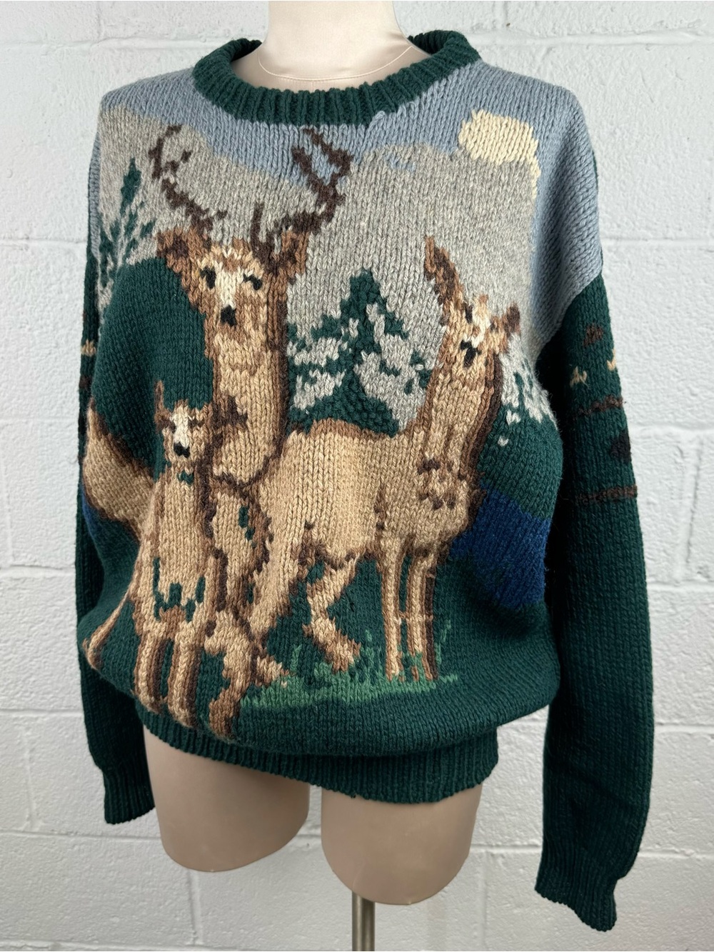 Vintage Thornton Bay Hand Knit Wool Deer Sweater 90s Size M